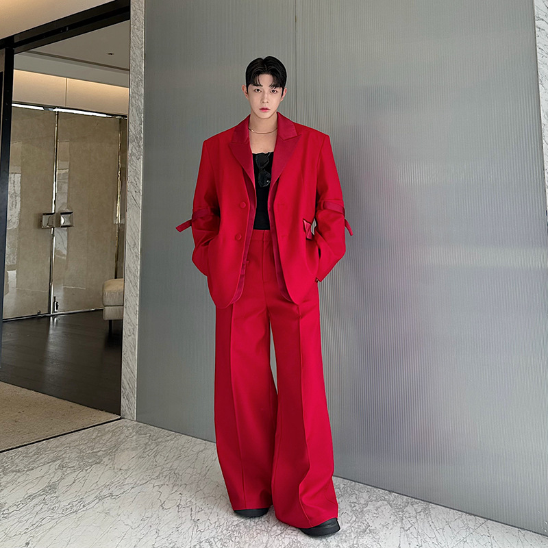 Retro Suit with Detachable Tie-Sleeve Tabs