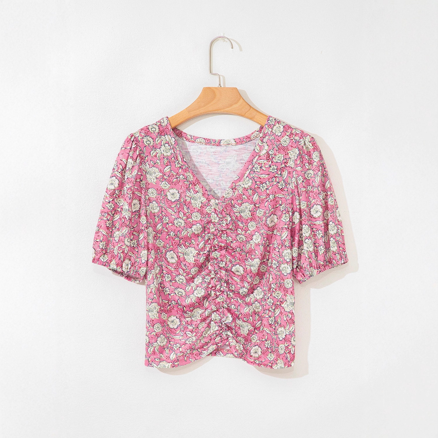 Bomisia-style Slim-fit Printed V-neck Top 4
