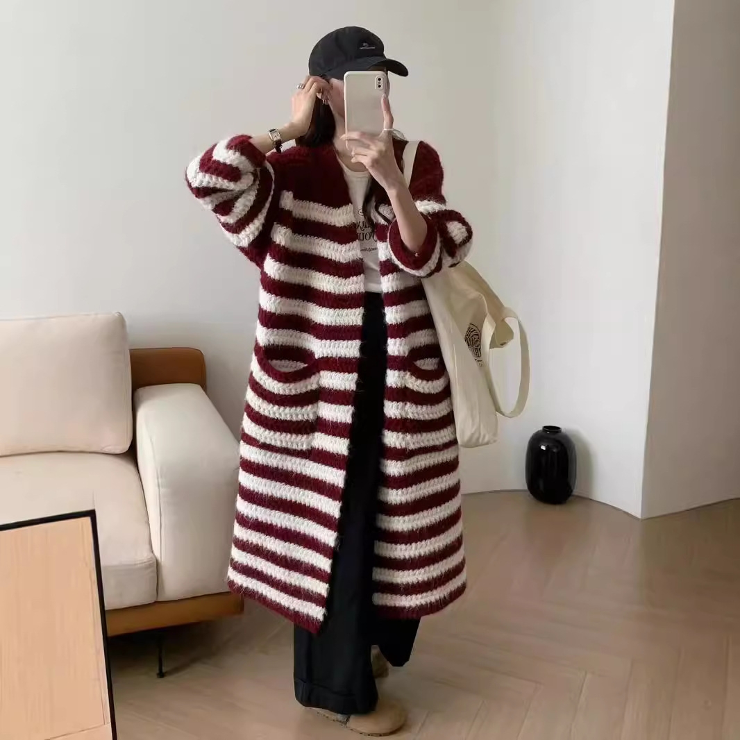 Relaxed Loose-Fit Women's Autumn Sweater